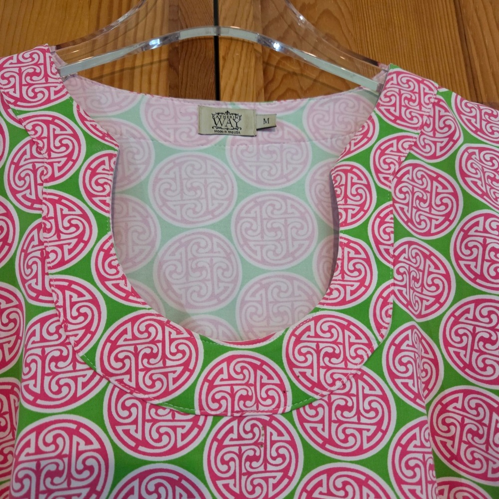Katherine Way Dress M Pink & Green Wrinkle Resistant Made in USA Resort